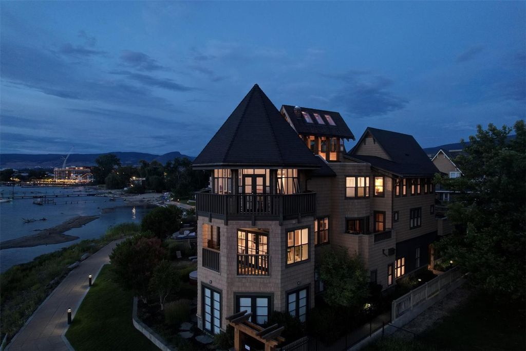 listing image 16518800995382940436