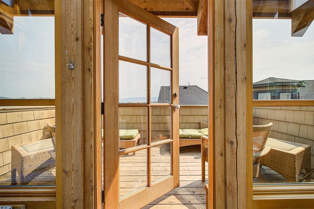 listing image 16510423208554104685