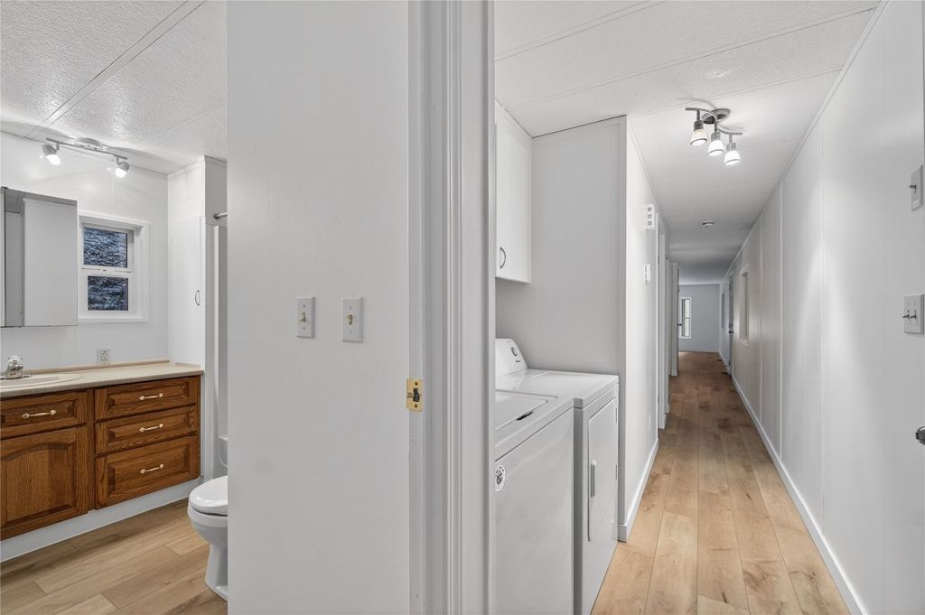 listing image 16512351314732110387