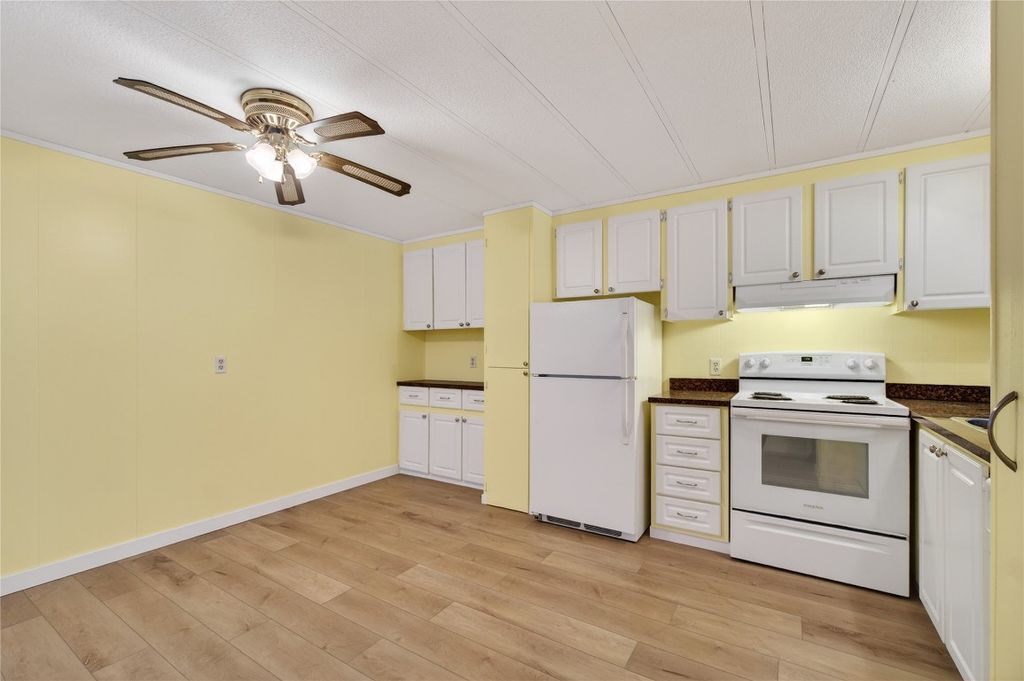 listing image 16510142820930914884