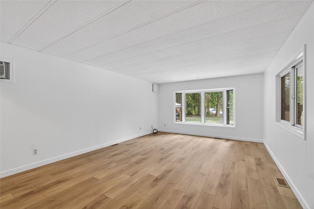 listing image 16516104965116363310