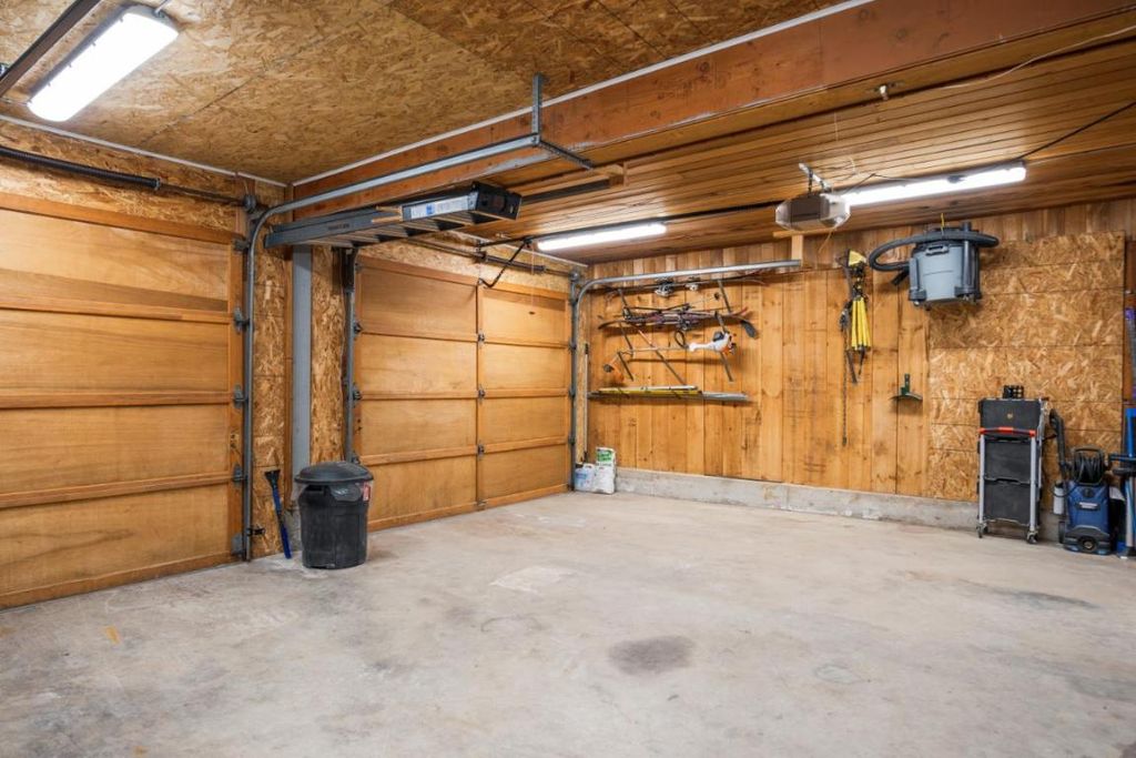 listing image 16517662780698120033