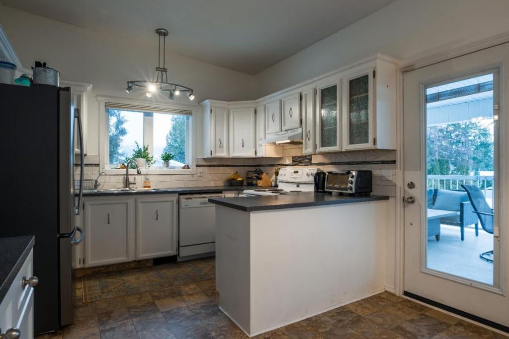listing image 16518511008409125791
