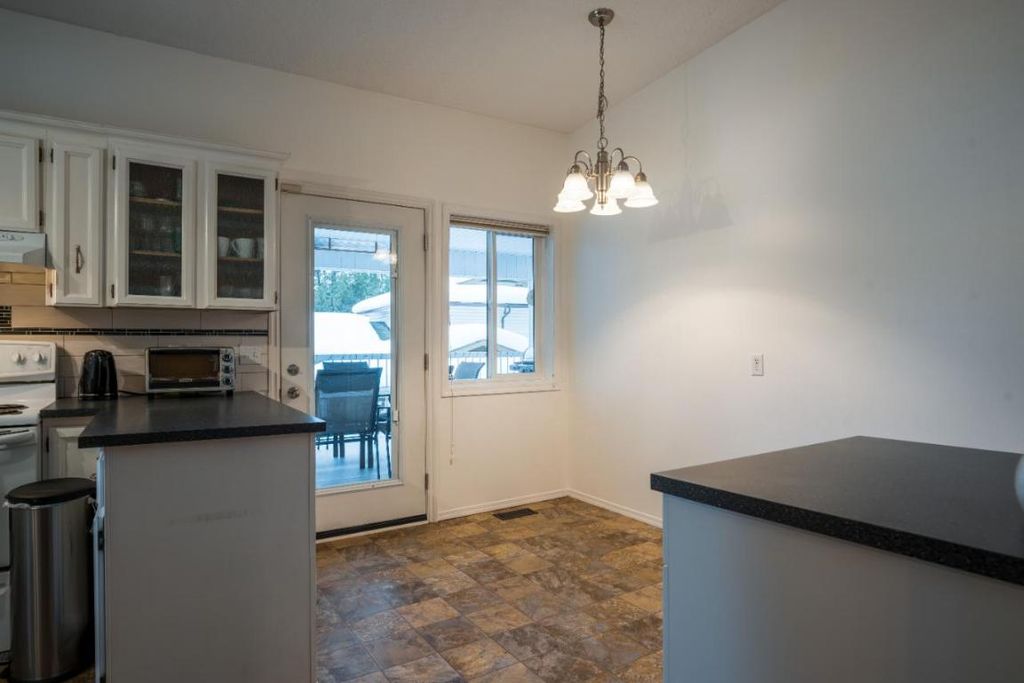 listing image 16513567318970755932