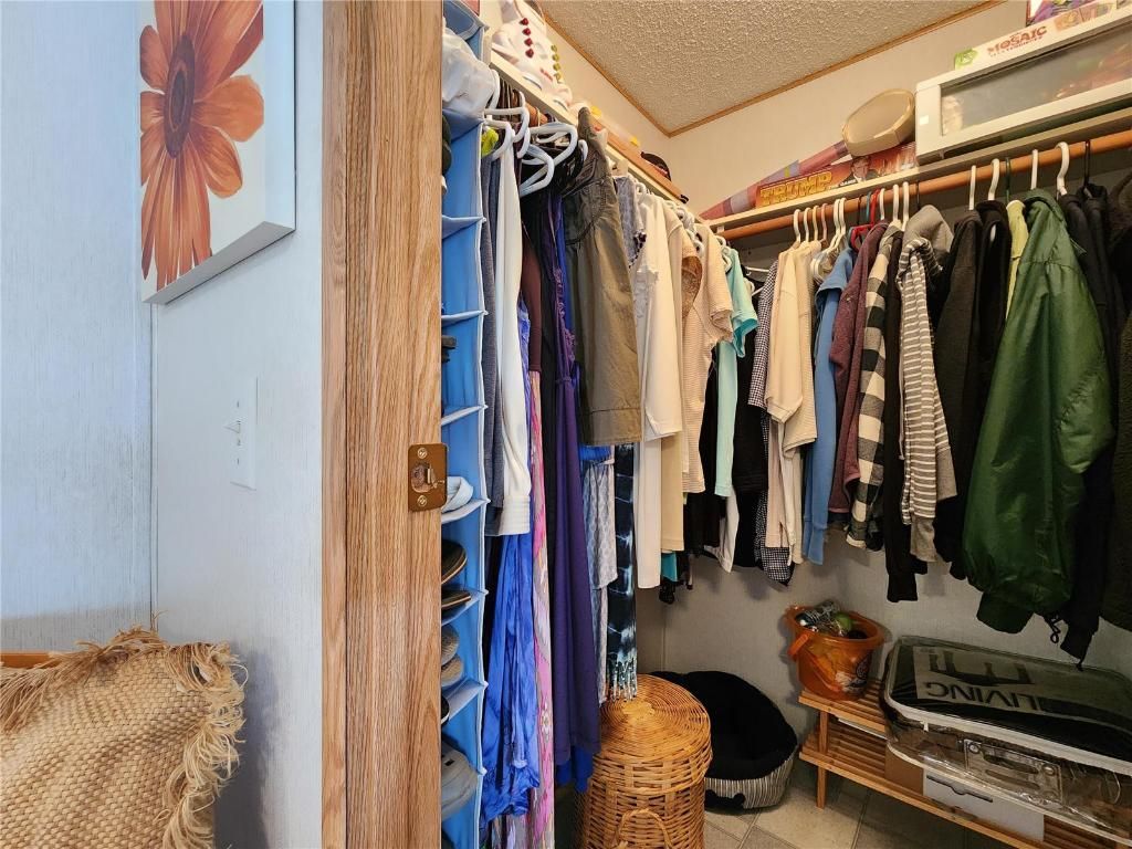 listing image 16513864273123237460