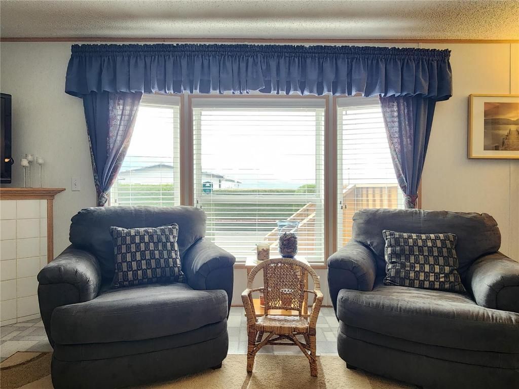 listing image 16511435838382882304