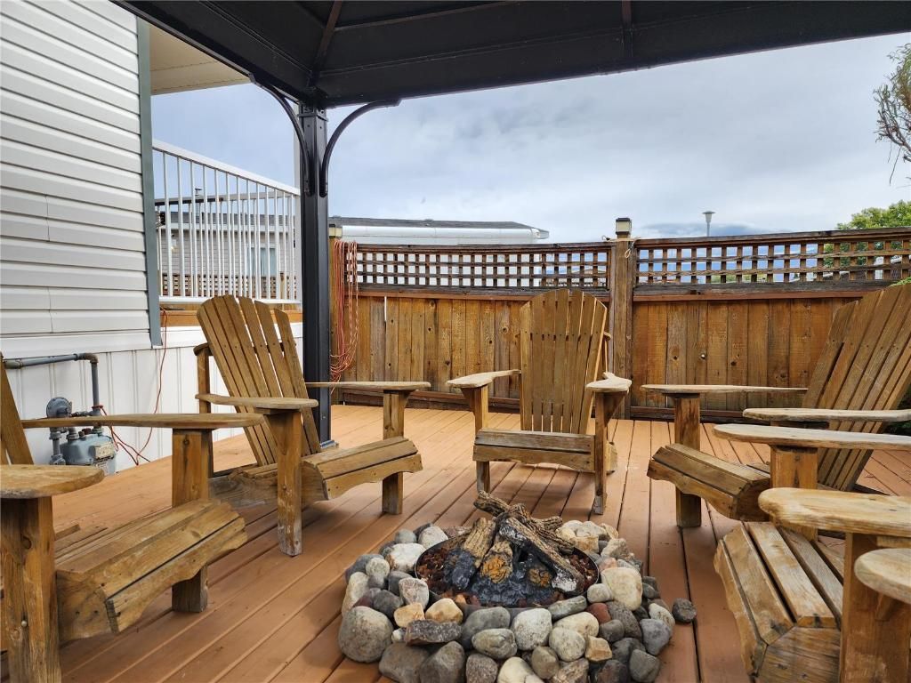 listing image 16519495903345797156