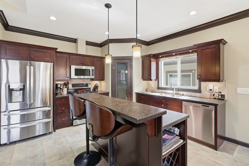 listing image 16511046280024576957