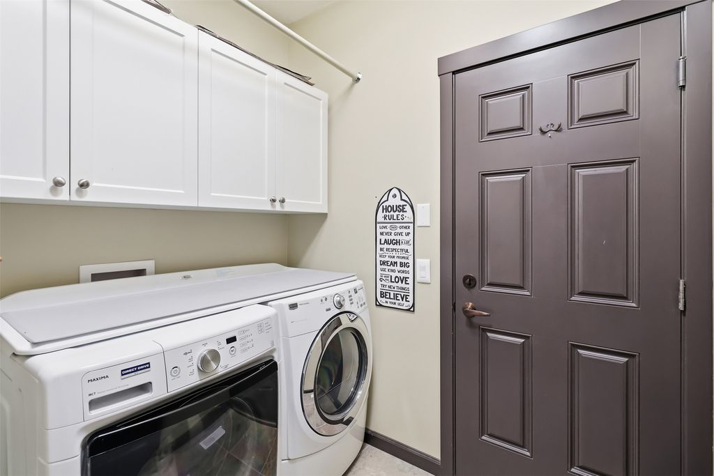 listing image 16515196573515378379