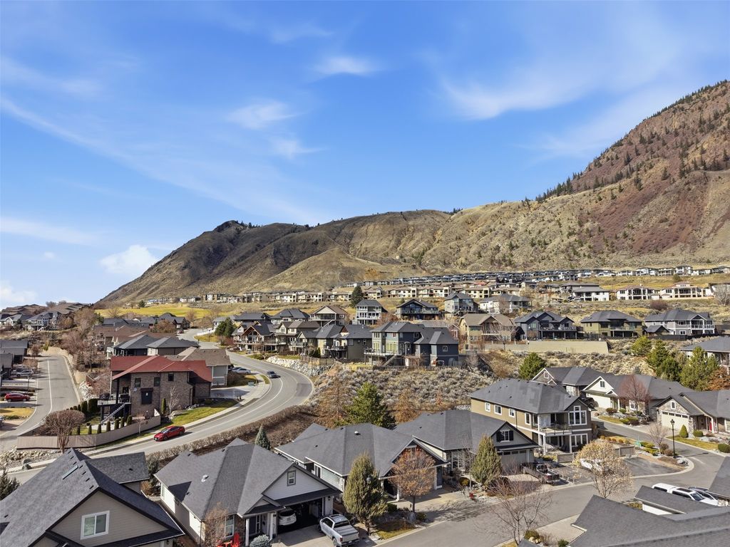 listing image 16513240509971889839