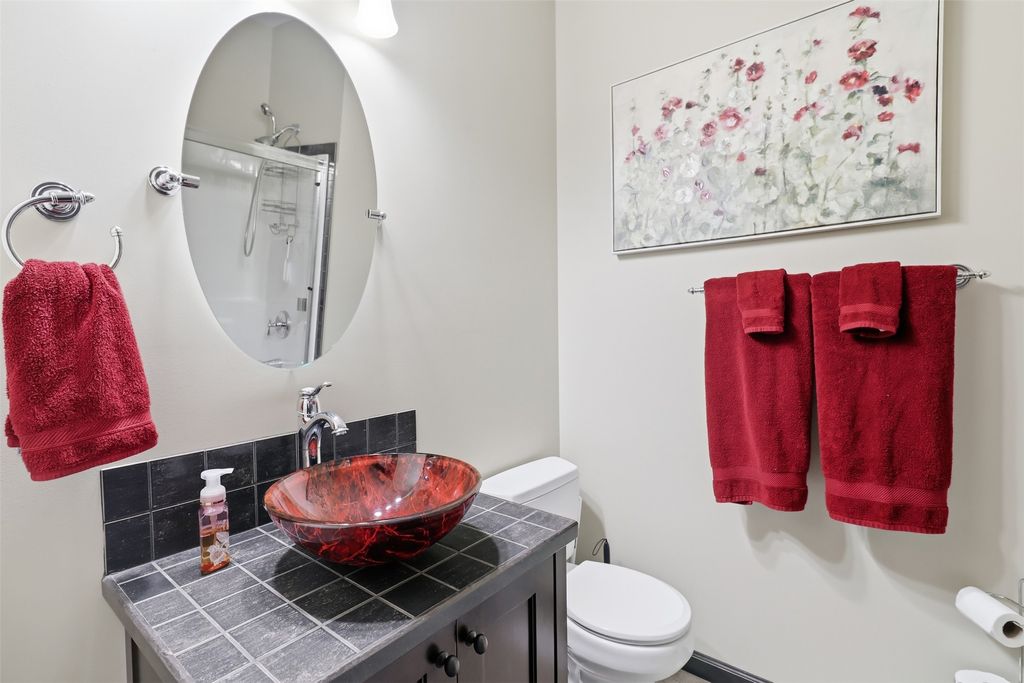 listing image 16512373487670045014