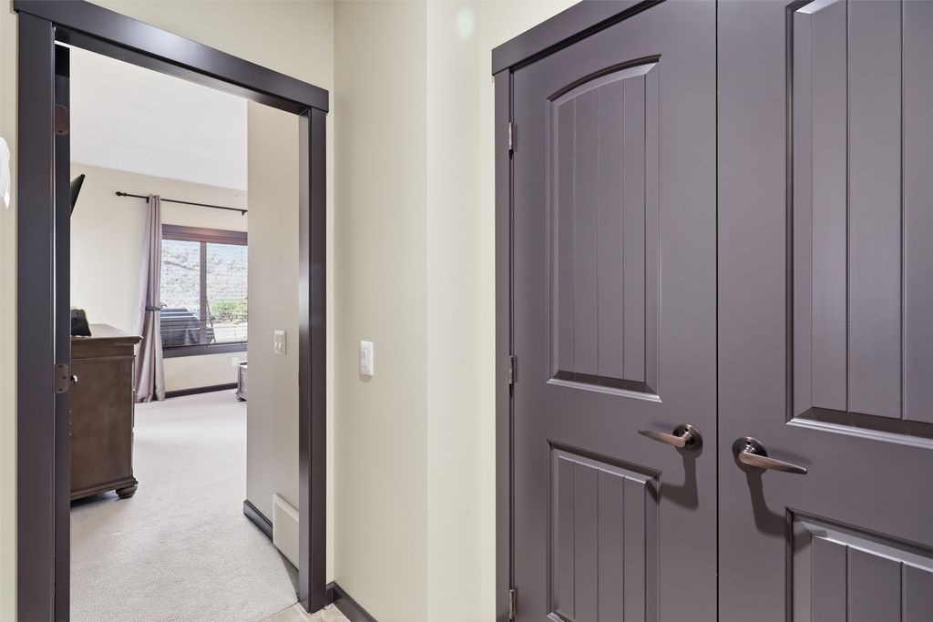 listing image 16518699230299584915