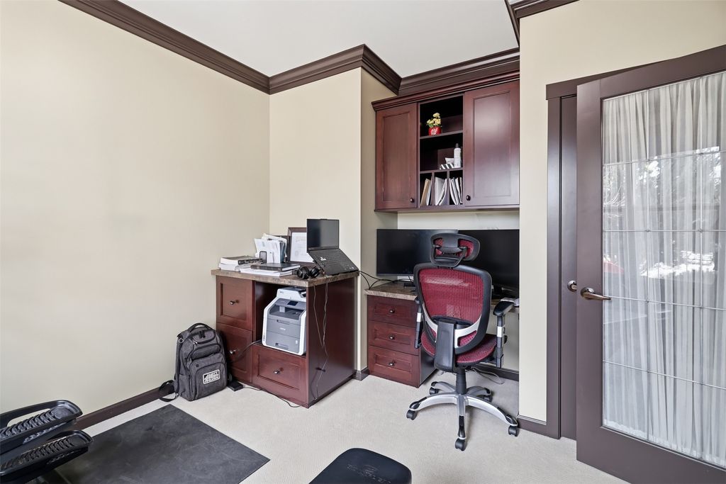 listing image 16518687862520026217