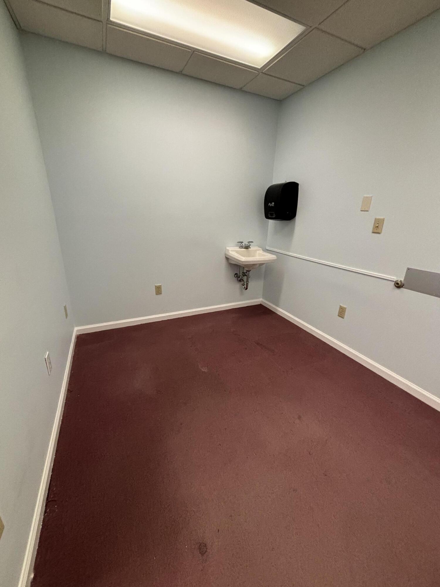 Halfmoon, New York 12065, United States, ,Residential,Active,1353