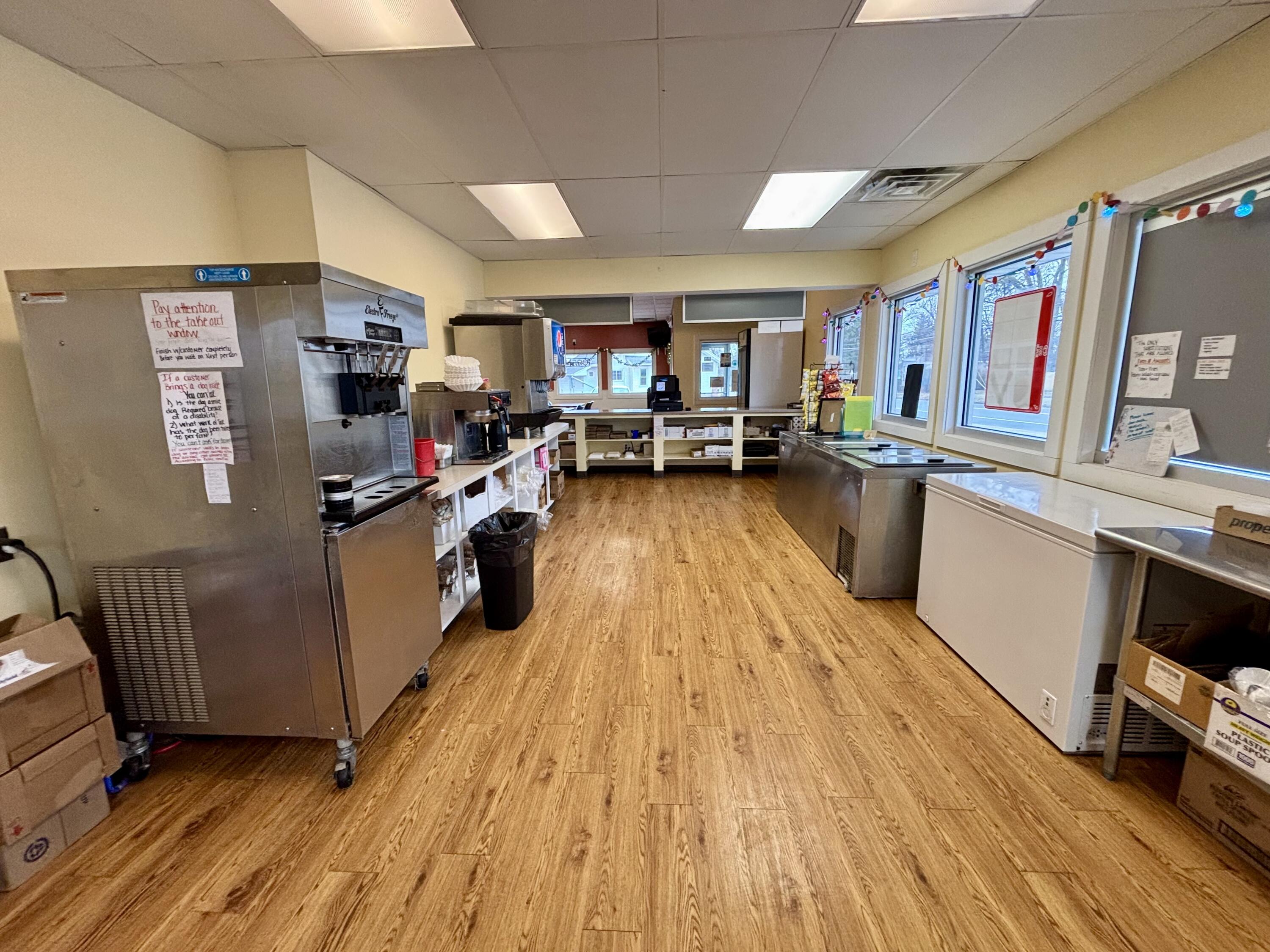 Glenville, New York 12302, United States, ,Commercial,Active,102889