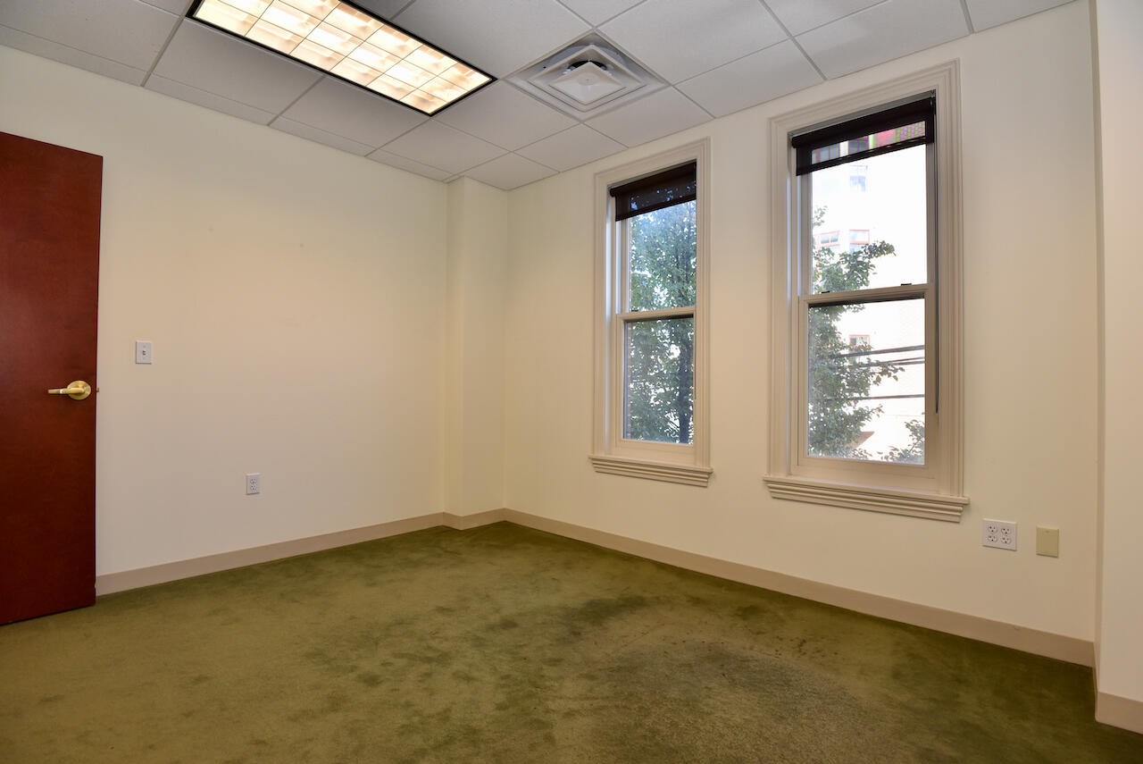 Saratoga Springs, New York 12866, United States, ,Residential,Active,1341