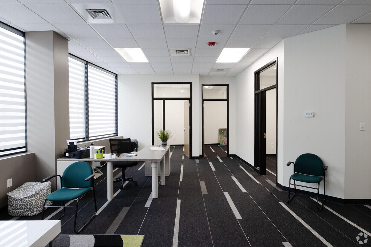 Schenectady, New York 12305, United States, ,Residential,Active,73114