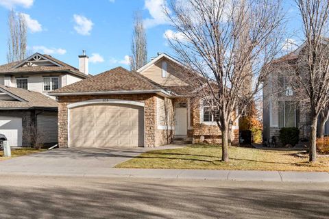 938 Panorama Hills Drive NW Calgary AB T3K 5C3