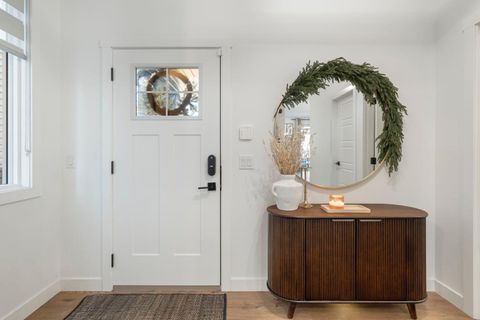 31 Saddlebred Court Cochrane AB T4C 3B5