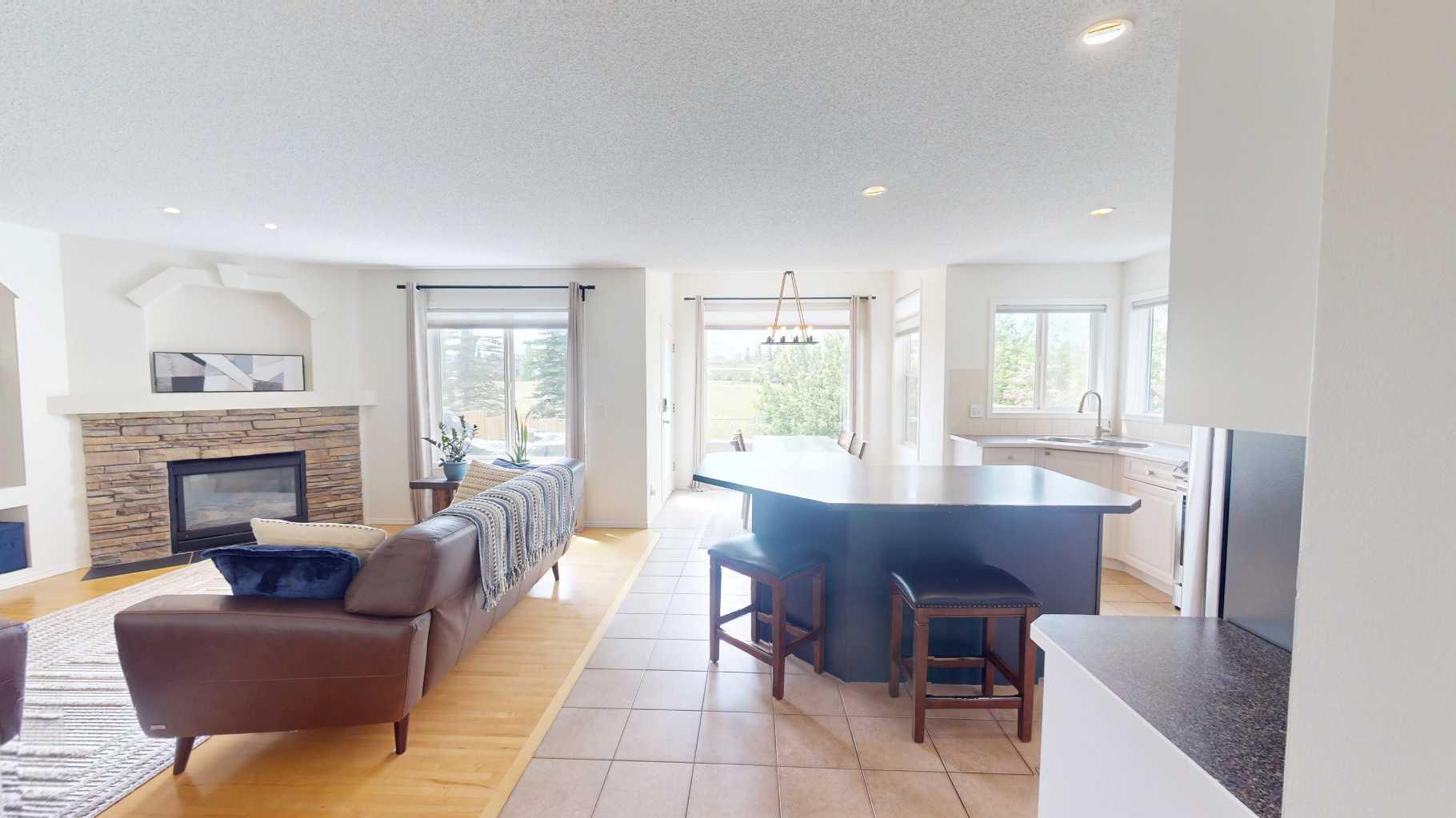 11 Chapala Way SE