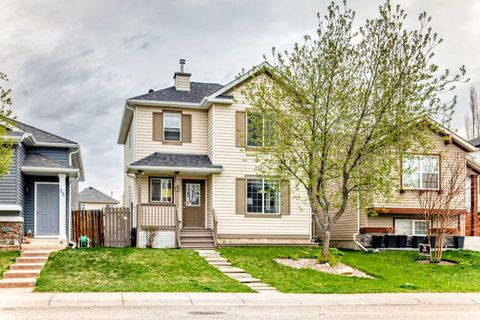 Photo of 92 Covehaven Road NE, Calgary, AB T3K 5W6 (MLS # A2310318)