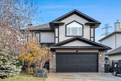 Photo of 276 Oakmere Close, Chestermere, AB T1X 1L2 (MLS # A2266971)