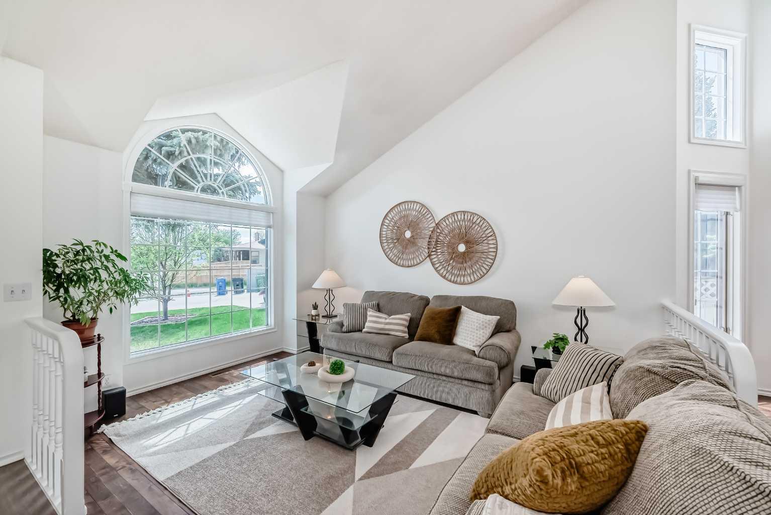 25 Silverstone Mews NW