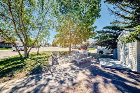 Tiny photo for 3 Parklane Place, Strathmore, AB T1P 1K7 (MLS # A2328365)