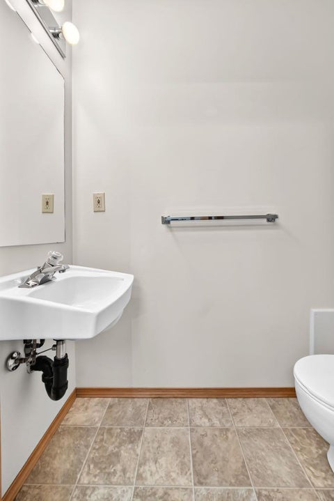 Tiny photo for 3 Parklane Place, Strathmore, AB T1P 1K7 (MLS # A2328365)