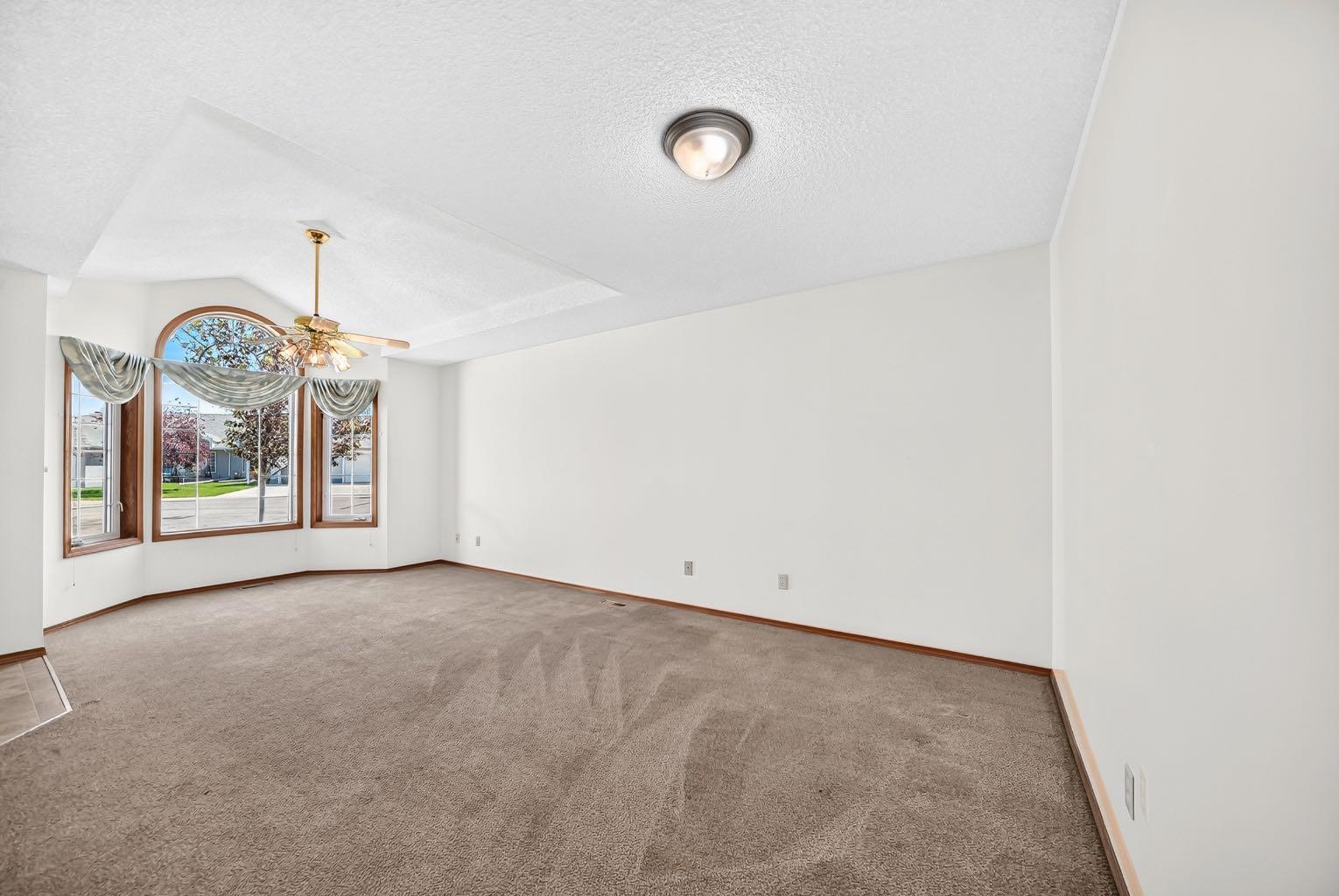 3 Parklane Place