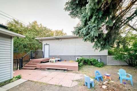 Tiny photo for 820 9A Street NE, Calgary, AB T2E 4L6 (MLS # A2290177)