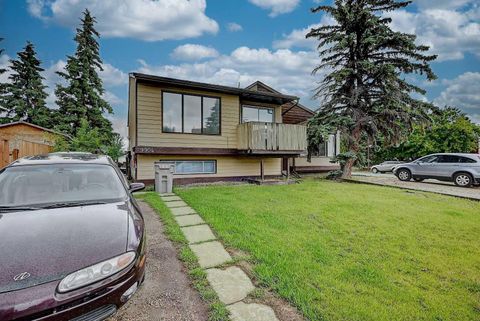 Photo of 9904 71A Avenue, Grande Prairie, AB T8V 5T9 (MLS # A2322283)
