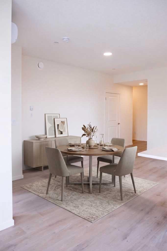 47 Creekview Gardens SW 1303