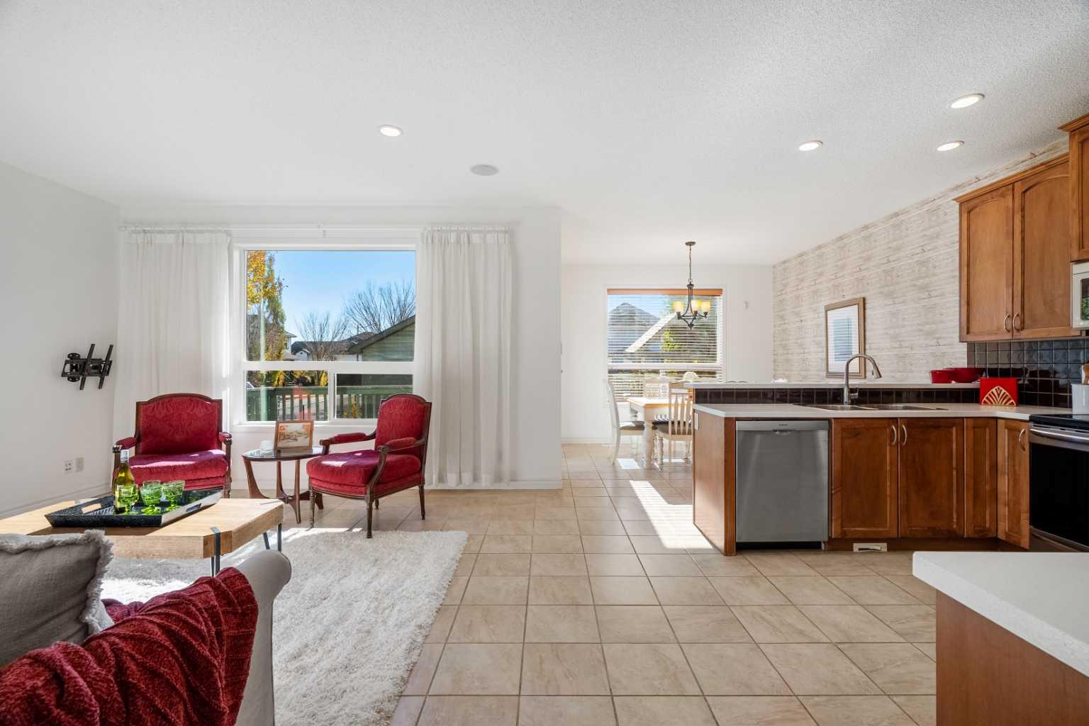 345 Prestwick Terrace SE