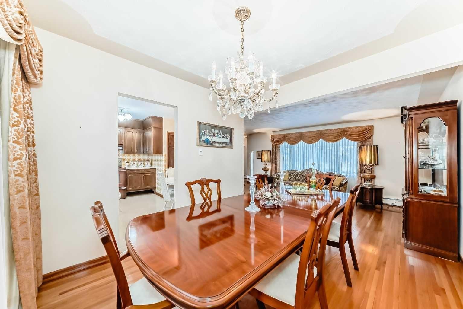 42 Fullerton Road SE