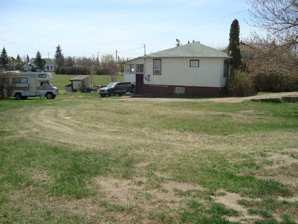 Photo of 197 First Street, Trochu, AB T0M 2C0 (MLS # A2310700)