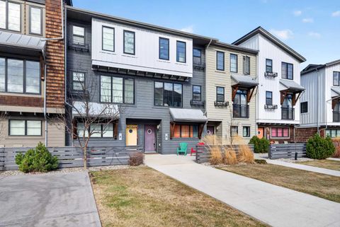 Photo of 8 Walden Walk SE, Calgary, AB T2X 0Y4 (MLS # A2304343)