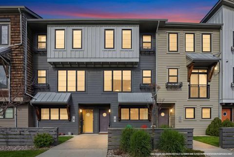 Photo of 8 Walden Walk SE, Calgary, AB T2X 0Y4 (MLS # A2304343)