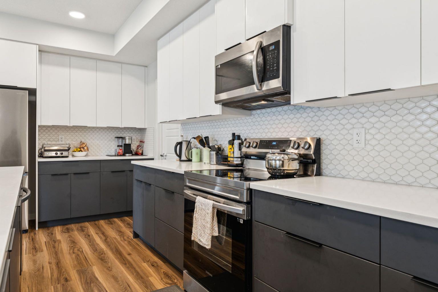 33 Carringham Gate NW 1105