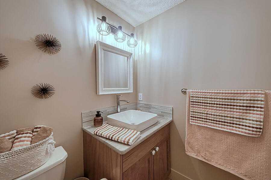 151 Country Village Road NE 1233