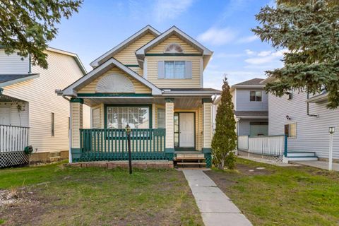 Photo of 3806 Catalina Boulevard NE, Calgary, AB T1Y 6Y3 (MLS # A2310494)