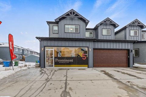 Photo of 241 Waterford Heath, Chestermere, AB T1X 2Z8 (MLS # A2273947)