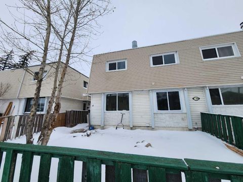 6424 4 Street NE 4 Calgary AB T2K 5M8