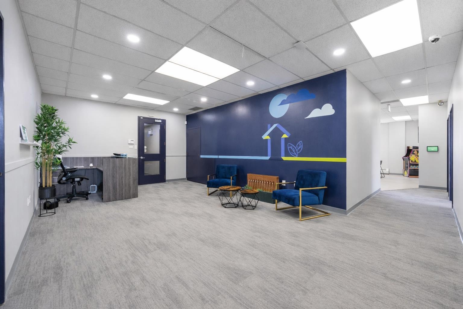 12 Manning Close NE #300