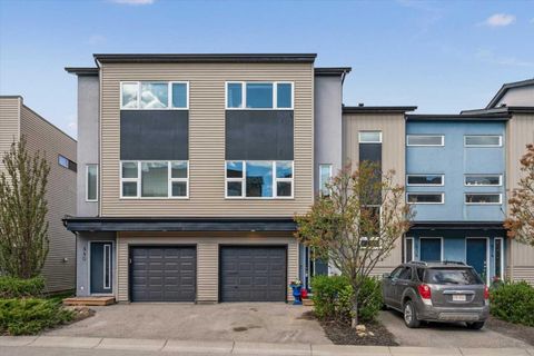 Photo of 438 Covecreek Circle NE, Calgary, AB T3K 0J6 (MLS # A2306872)