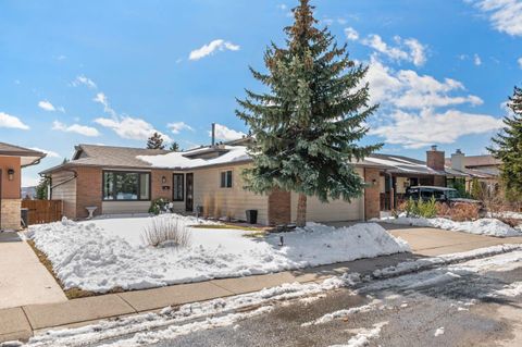 Photo of 7715 67 Avenue NW, Calgary, AB T3B 4B2 (MLS # A2299625)