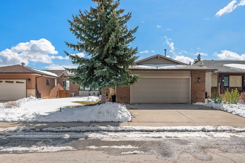 Photo of 7715 67 Avenue NW, Calgary, AB T3B 4B2 (MLS # A2299625)