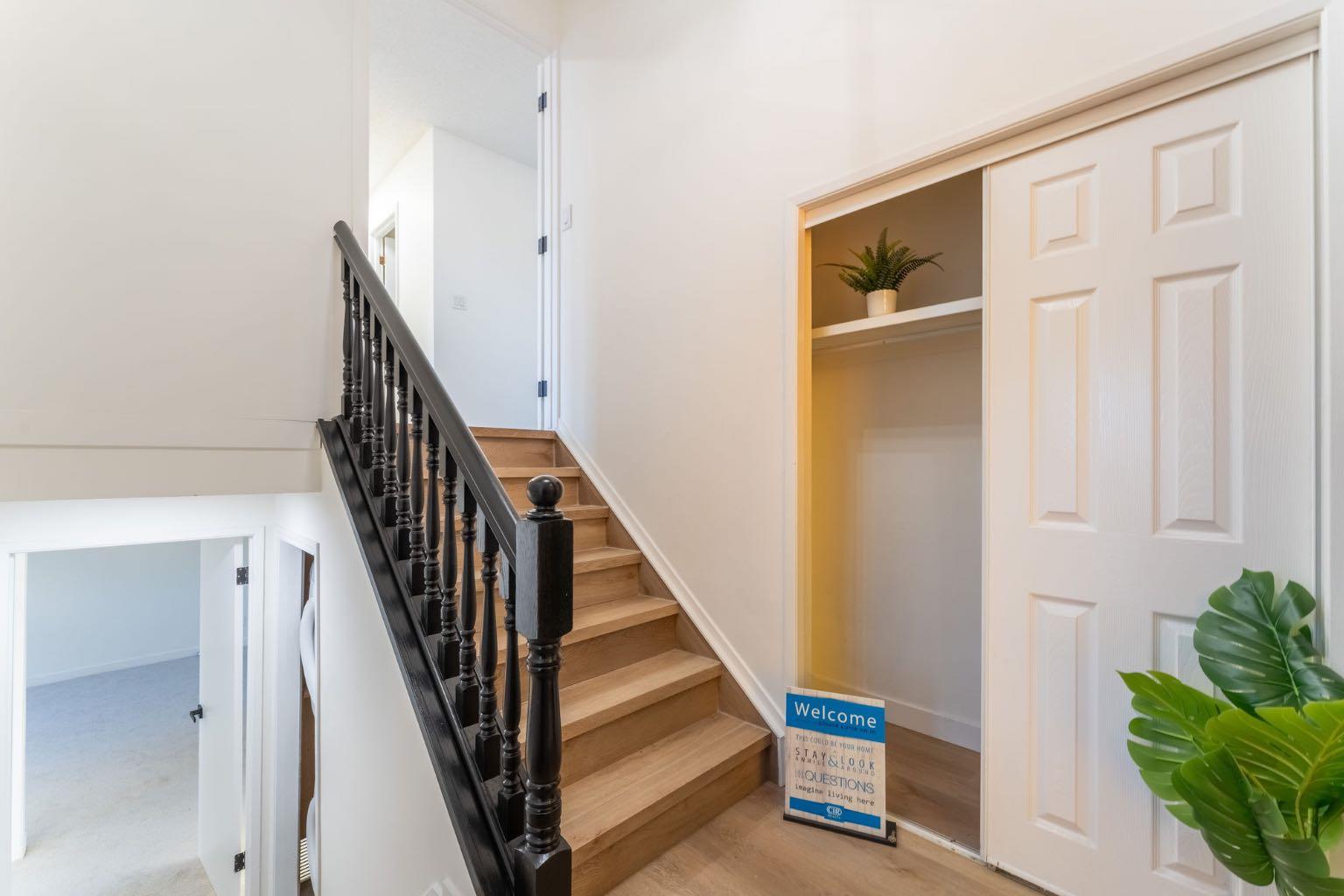 344 Templeview Drive NE