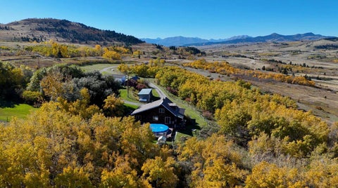 Photo of 2127 Twp Road 74A, Rural Pincher Creek No. 9, M.D. of, AB T0K 1H0 (MLS # A2350407)