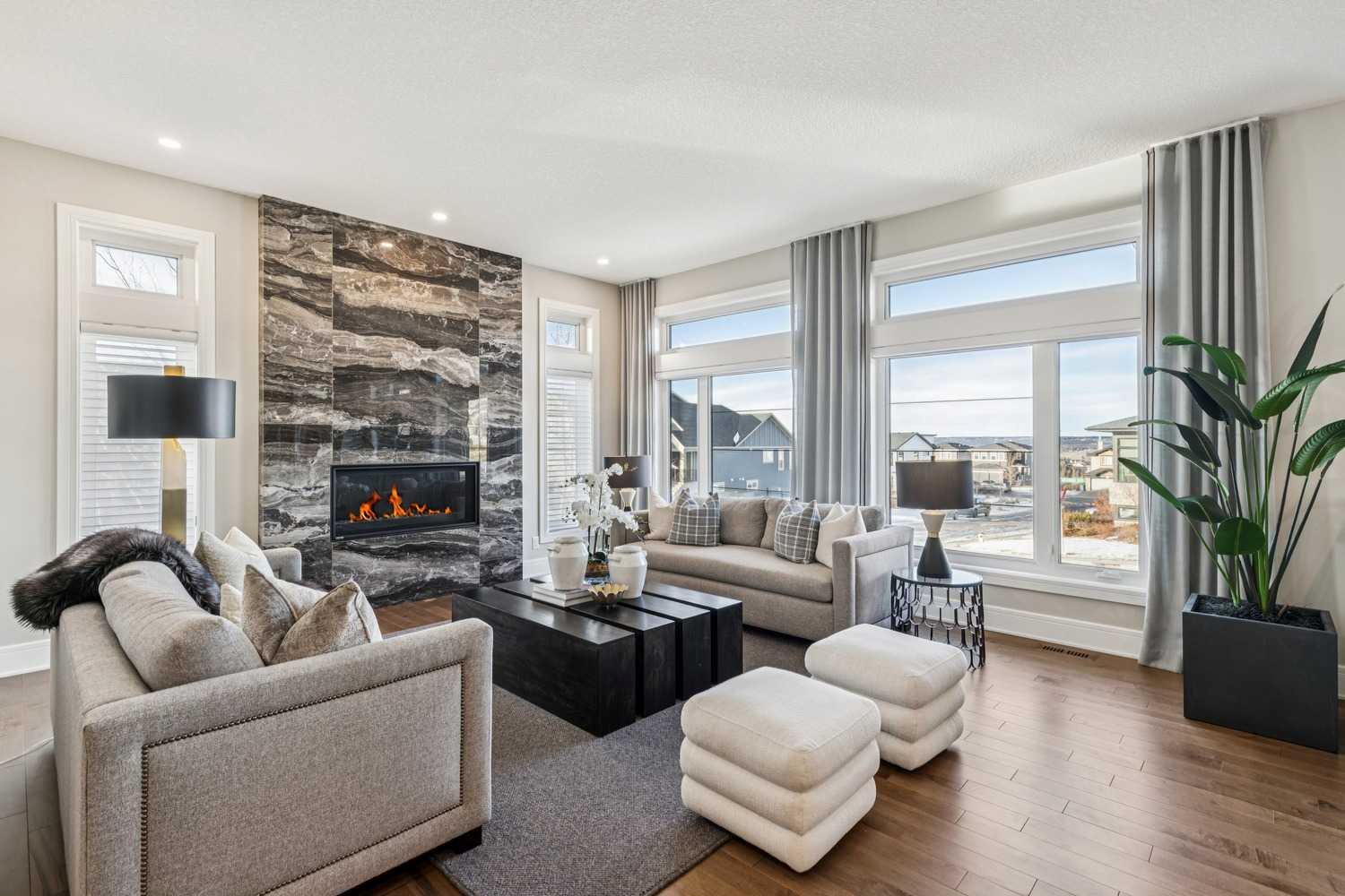 92 Crestridge View SW